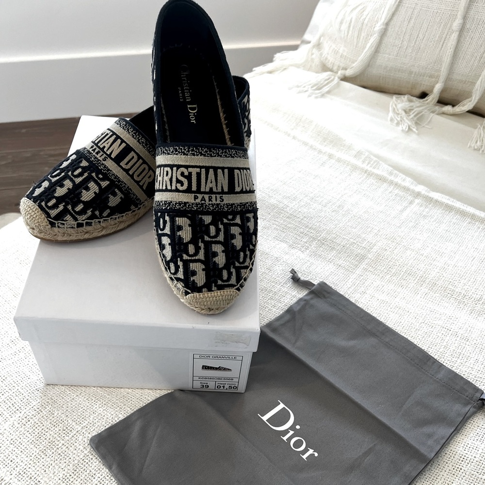 New Authentic Dior Navy Oblique Monogram Logo Espadrille slip ons, size 39
